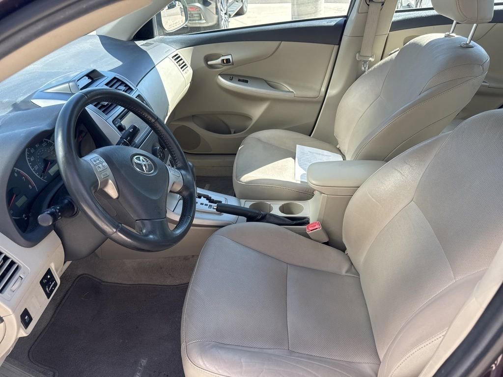 Used 2013 Toyota Corolla LE Special Edition FWD image 12