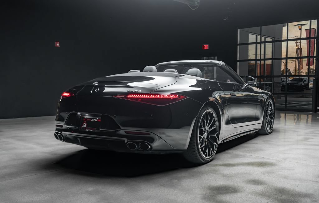 Used 2023 Mercedes-Benz SL 43 AMG image 14