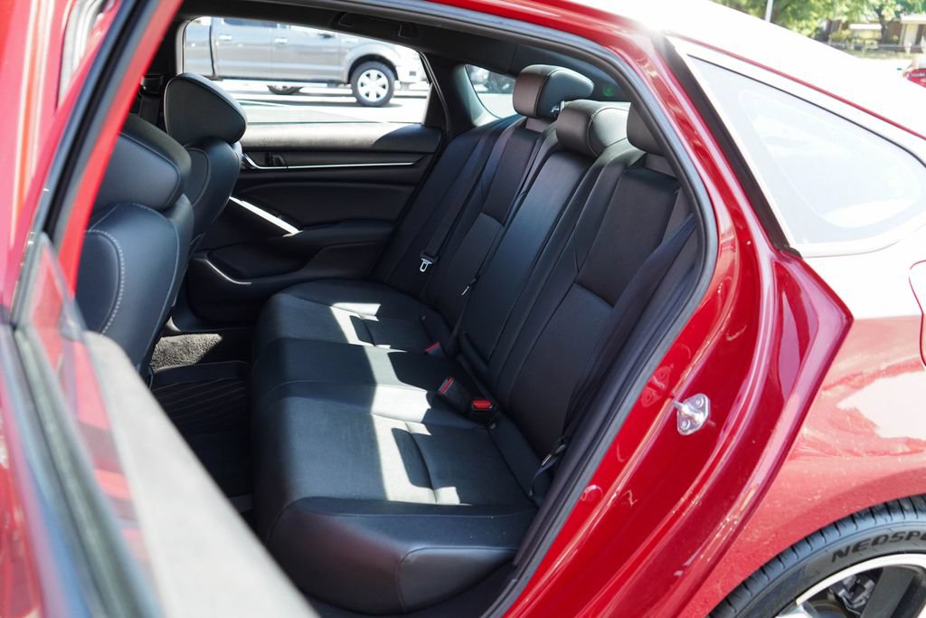 Used 2021 Honda Accord Sport image 8