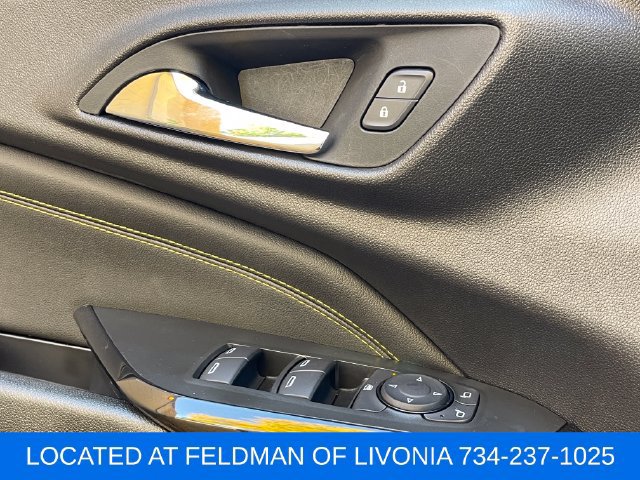 Used 2025 Chevrolet Trax LT w/ Driver Confidence Package FWD image 18