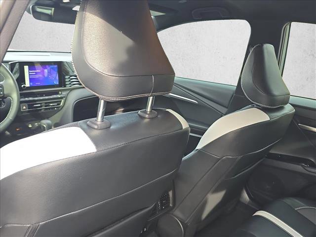 Used 2025 Toyota Camry SE image 16