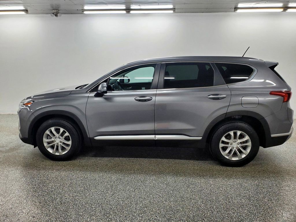 Used 2019 Hyundai Santa Fe SE image 7