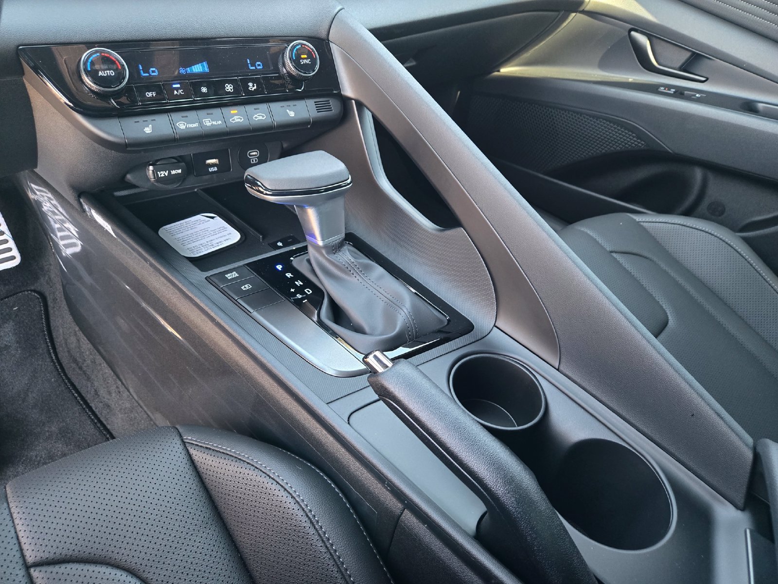 New 2026 Hyundai Elantra SEL Sport FWD image 14
