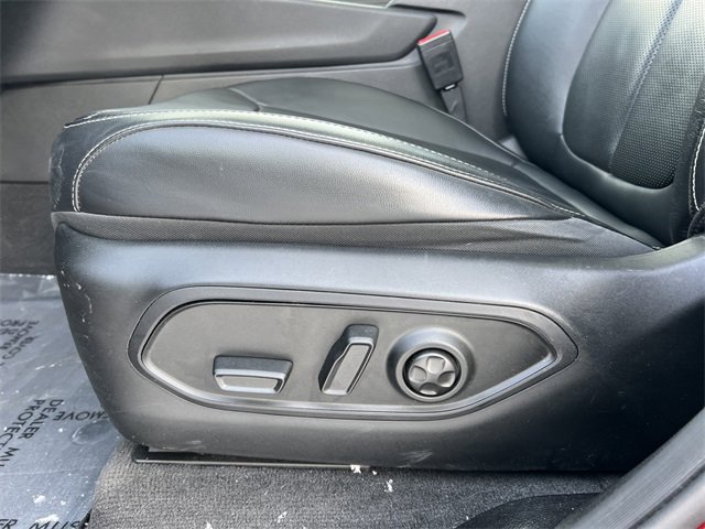 Used 2021 Jeep Grand Cherokee L Limited w/ Luxury Tech Group II image 13