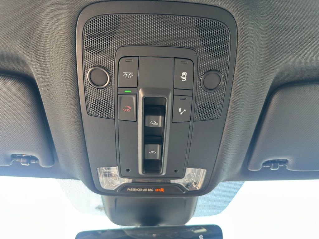 New 2025 Audi Q3 2.0T Premium image 18