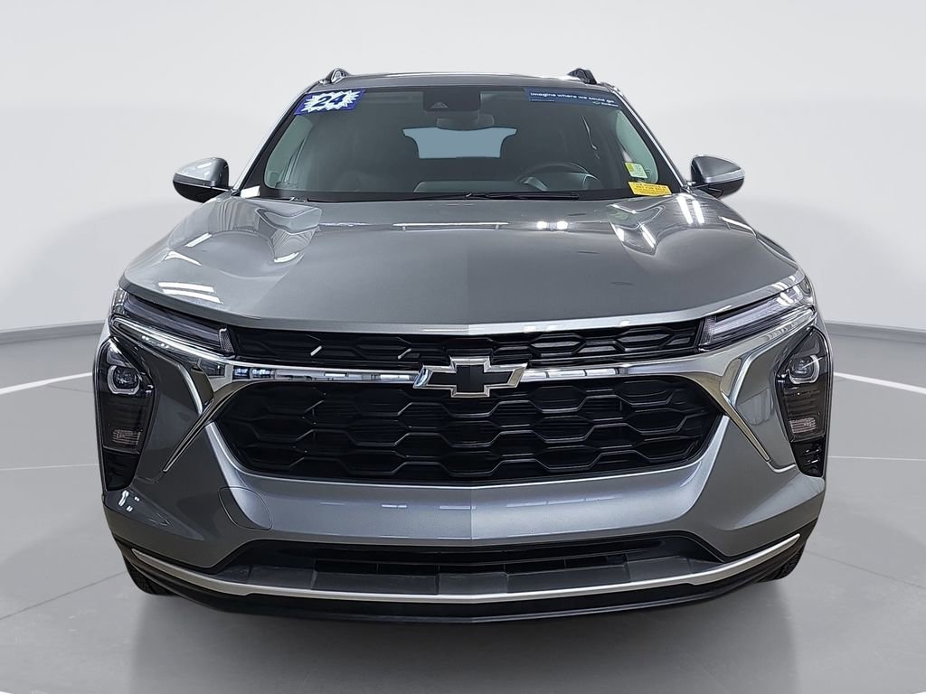 Certified 2024 Chevrolet Trax LT w/ Driver Confidence Package image 10