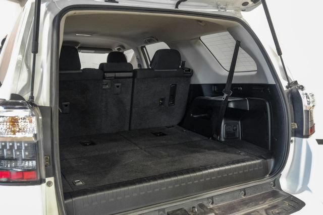 Used 2017 Toyota 4Runner SR5 RWD image 67