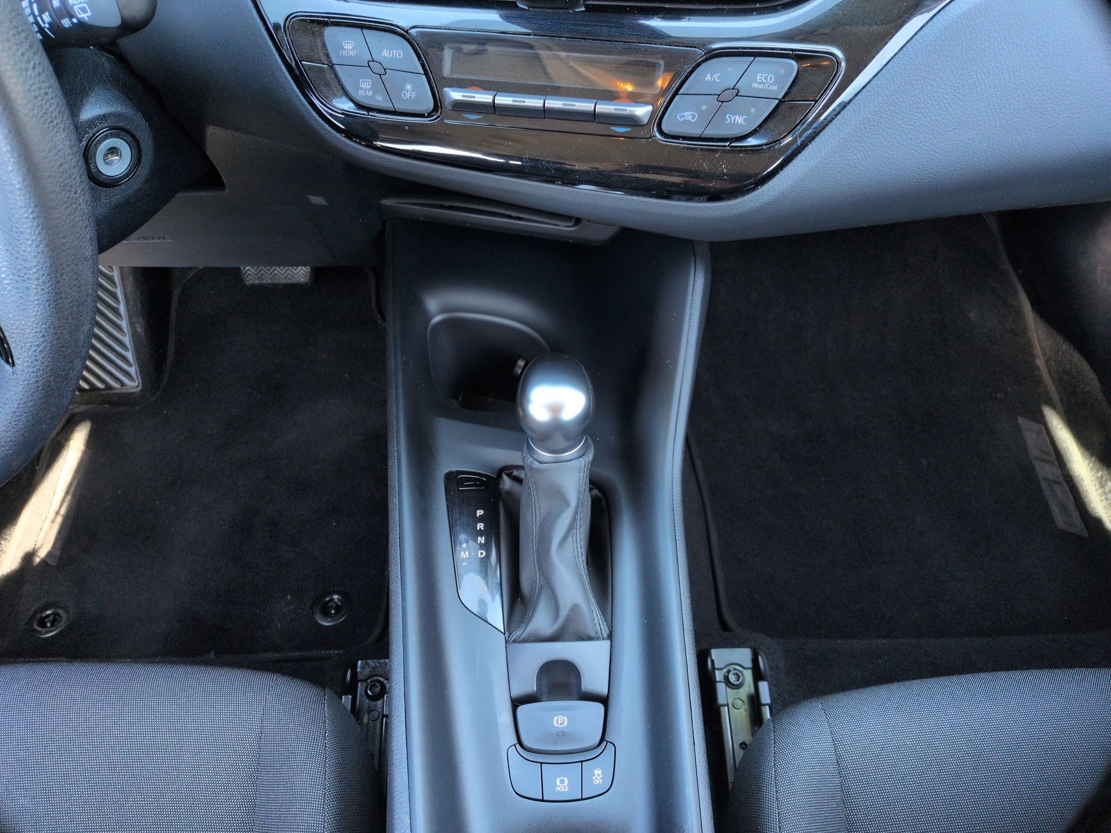 Used 2021 Toyota C-HR LE image 14