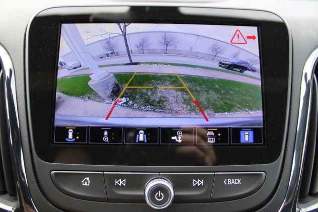 Used 2023 Chevrolet Equinox RS w/ RS Leather Package image 6