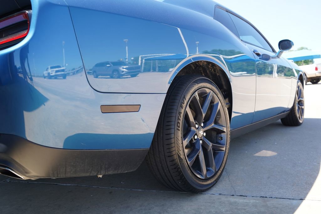 Used 2023 Dodge Challenger SXT w/ Blacktop Package RWD image 5