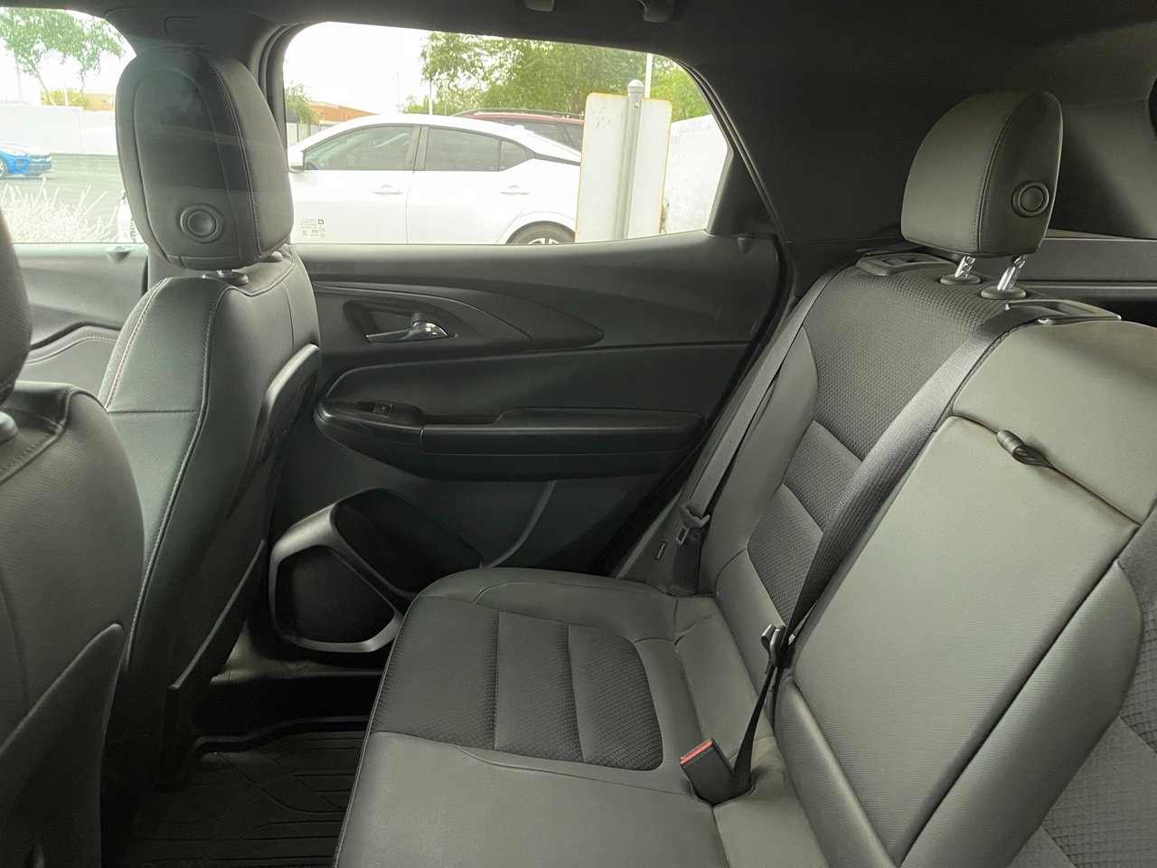 Used 2023 Chevrolet TrailBlazer RS w/ Convenience Package FWD image 8