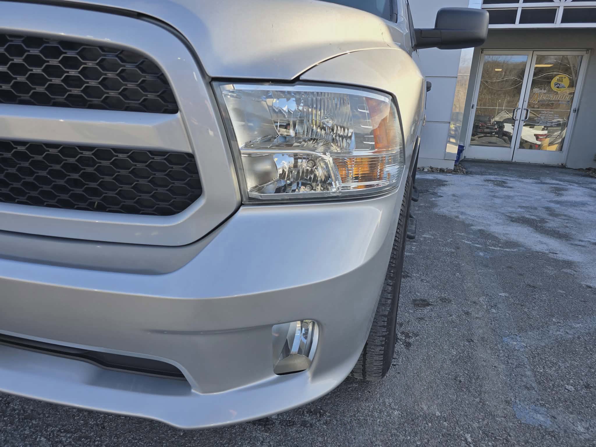 Used 2019 RAM 1500 Express w/ Express Value Package image 10