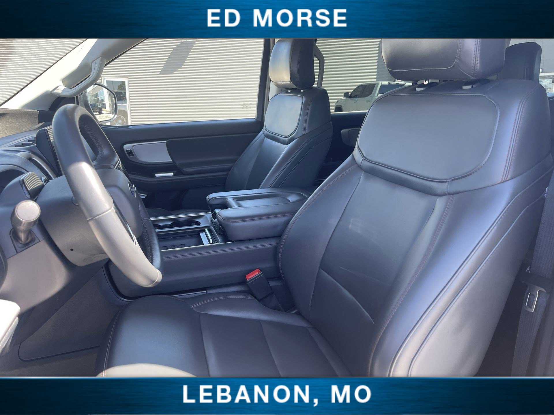 Certified 2025 Ford Expedition Active AWD/4WD image 19
