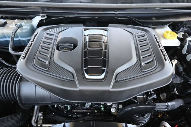 Used 2024 Jeep Wagoneer Series II AWD/4WD image 17