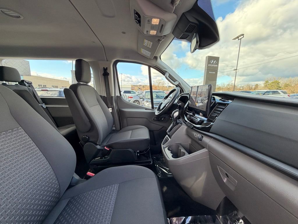 Used 2023 Ford Transit 350 XLT image 13