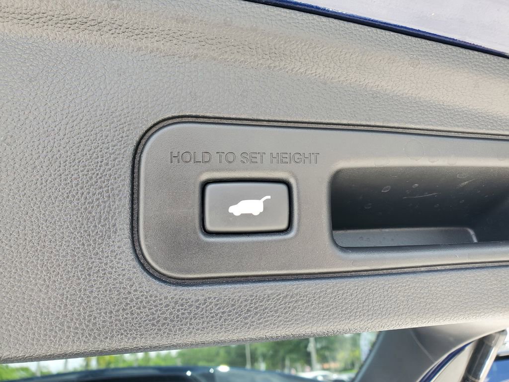 Used 2023 Acura MDX FWD w/ Technology Package image 9
