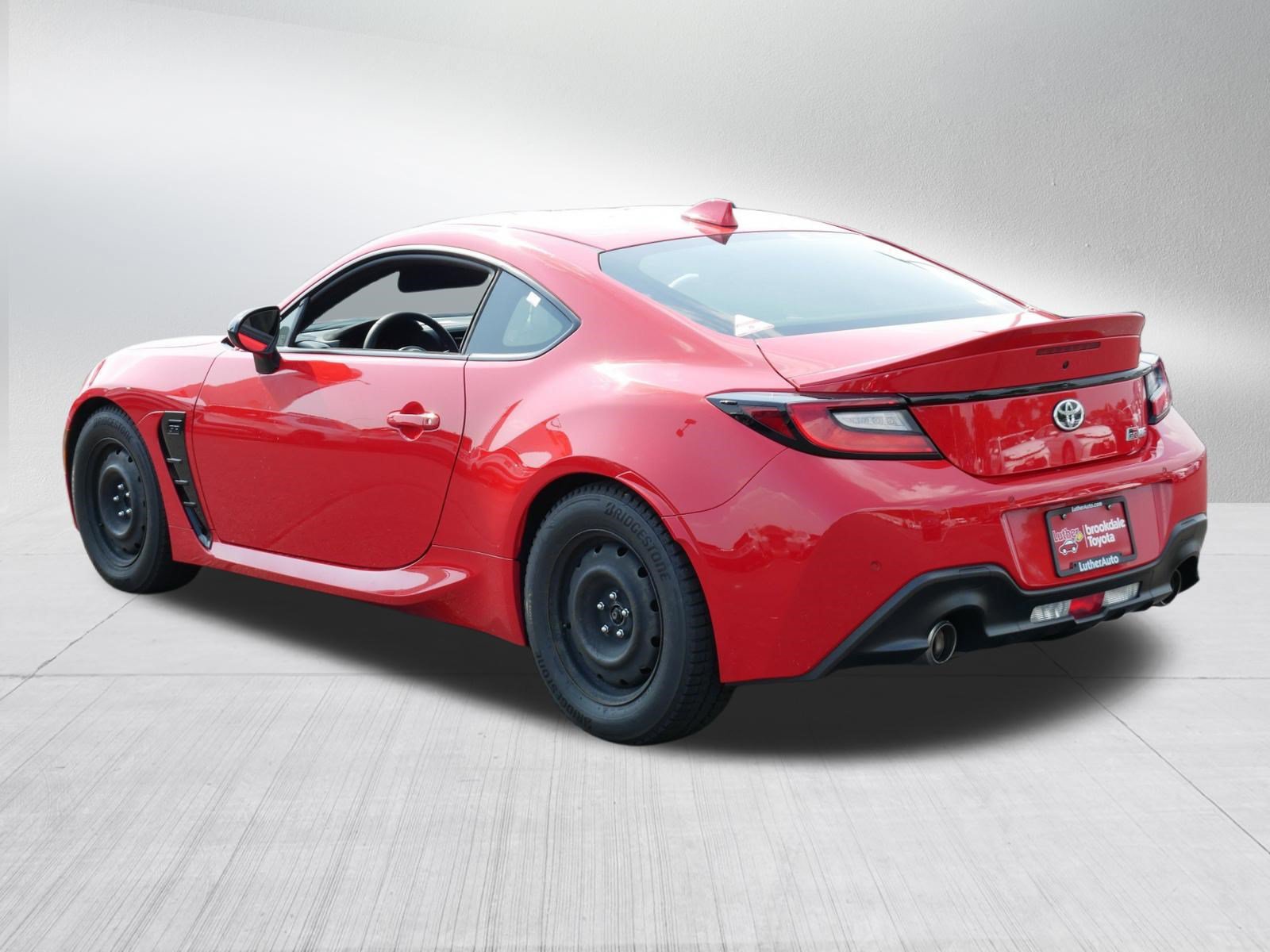 Certified 2023 Toyota GR86 Premium RWD image 3