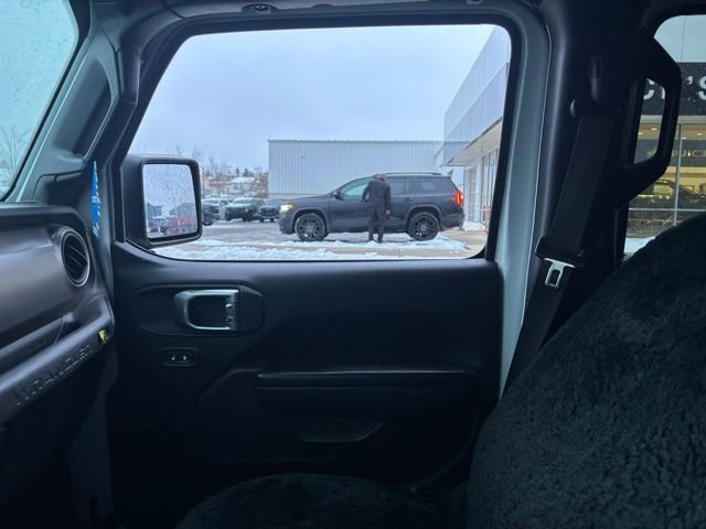 Used 2020 Jeep Wrangler Unlimited Freedom Edition image 13