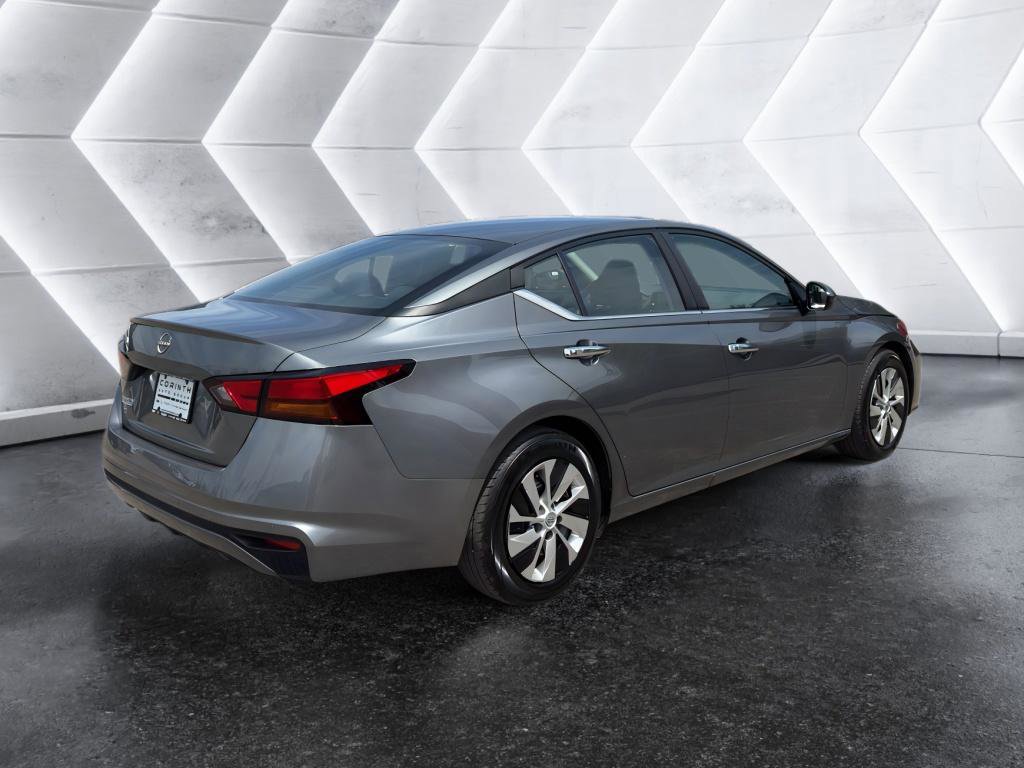 Used 2023 Nissan Altima 2.5 S FWD image 7
