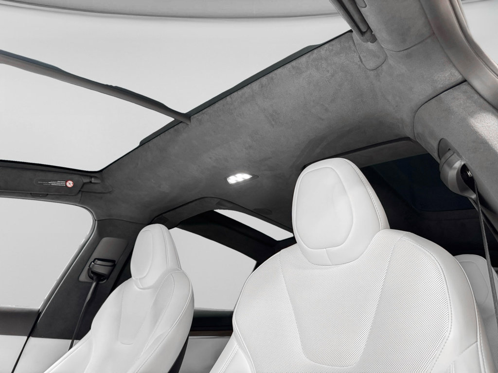 Used 2025 Tesla Model X image 23