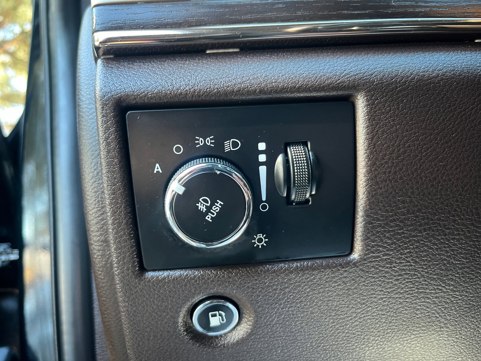 Used 2017 Jeep Grand Cherokee Summit image 31