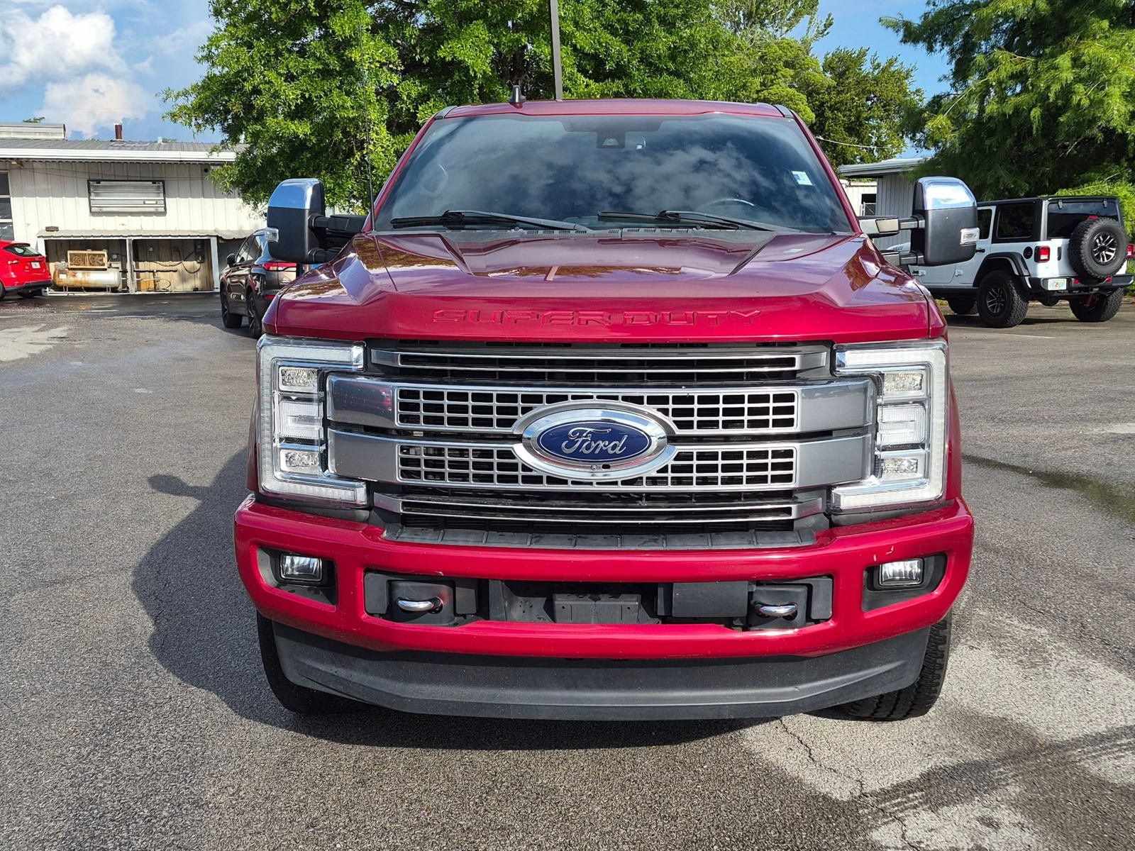Used 2019 Ford F250 Platinum w/ Platinum Ultimate Package AWD/4WD image 2