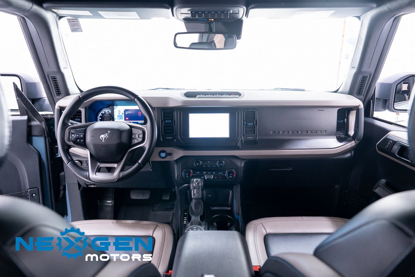 Used 2022 Ford Bronco Wildtrak image 7