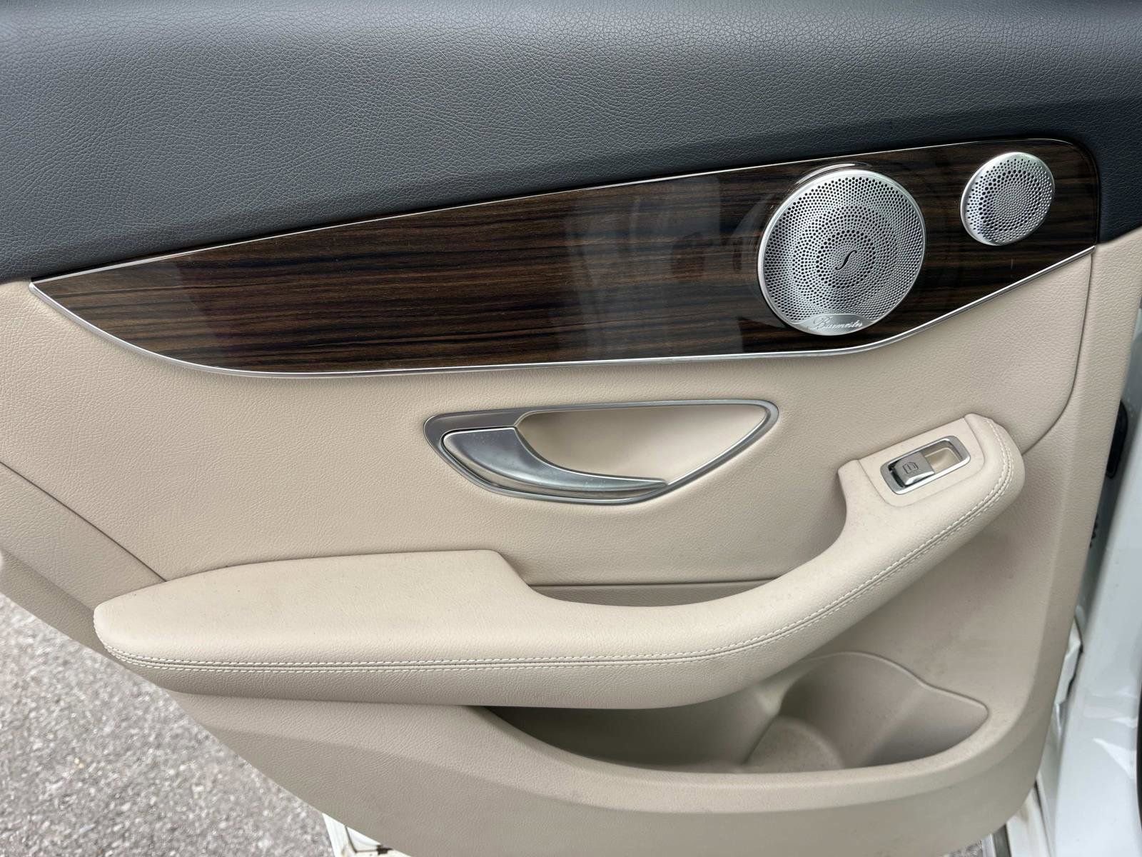 Used 2018 Mercedes-Benz C 300 4MATIC Sedan image 12