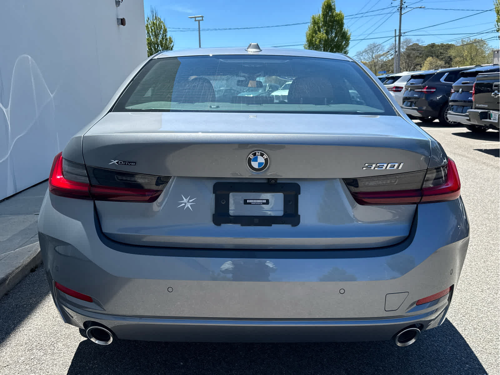 Certified 2023 BMW 330i xDrive Sedan w/ Driving Assistance Package AWD/4WD image 8