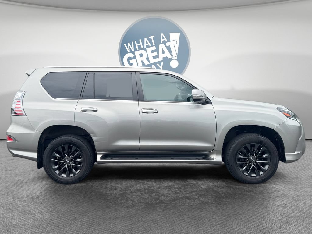 Used 2022 Lexus GX 460 Premium w/ Premium Plus Package AWD/4WD image 2