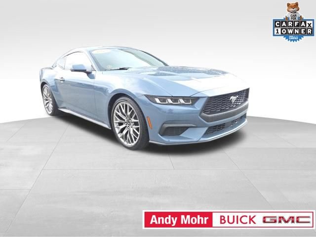 Used 2025 Ford Mustang Premium RWD image 2
