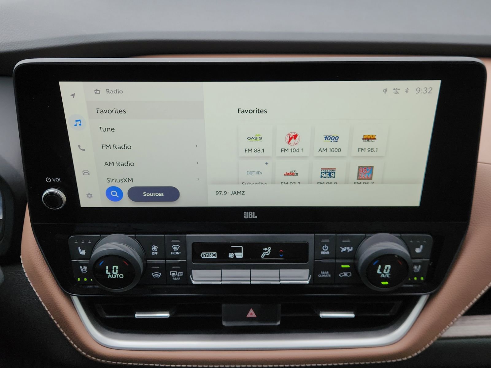 Used 2025 Toyota Grand Highlander AWD image 21