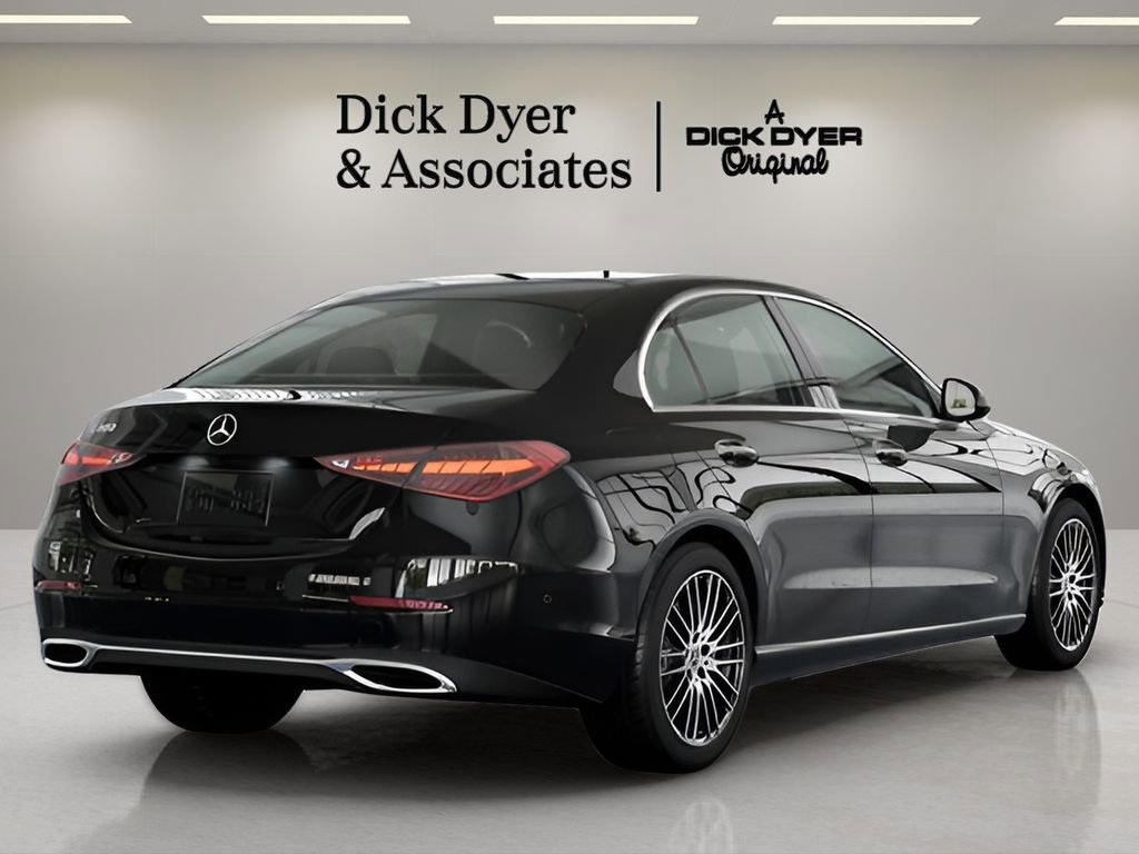 Used 2025 Mercedes-Benz C 300 Sedan image 17