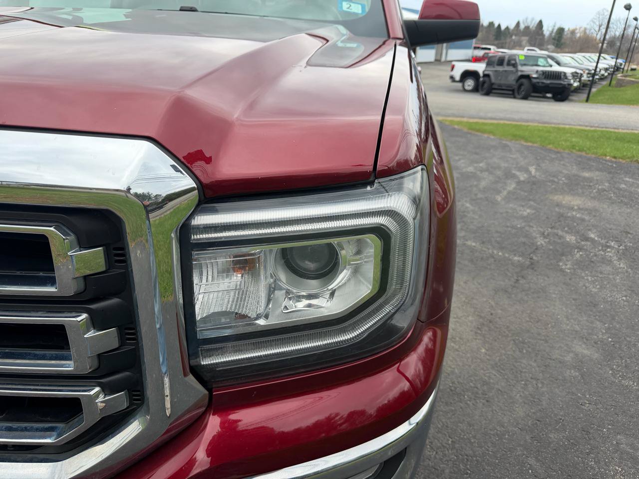 Used 2017 GMC Sierra 1500 SLE w/ SLE Value Package AWD/4WD image 10
