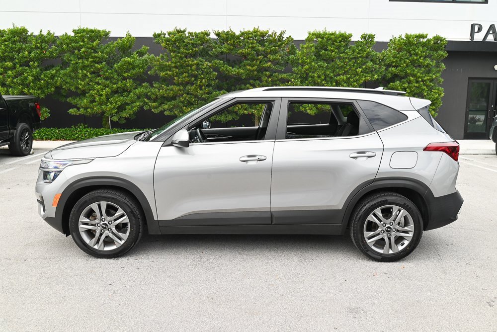 Used 2023 Kia Seltos S image 7