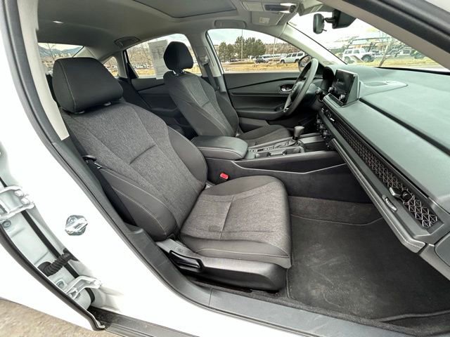 Used 2025 Honda Accord SE image 28