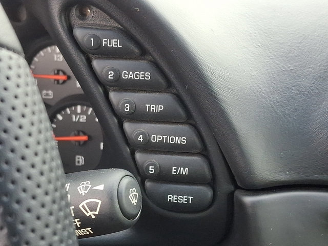 Used 2001 Chevrolet Corvette Coupe w/ Preferred Equipment Group2 image 22