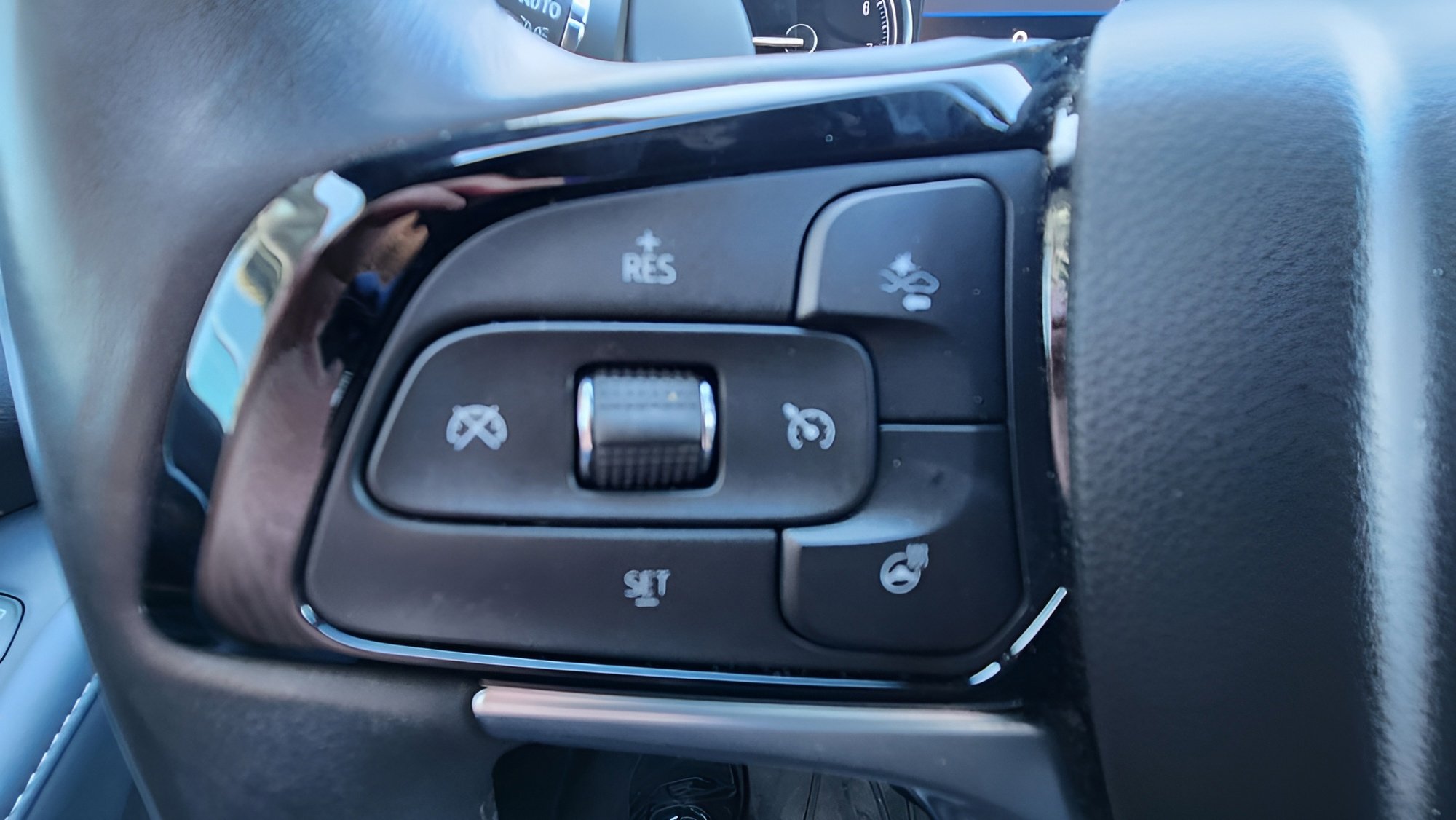 Used 2023 Buick Enclave Essence w/ Trailering Package, 5000 lbs. image 14