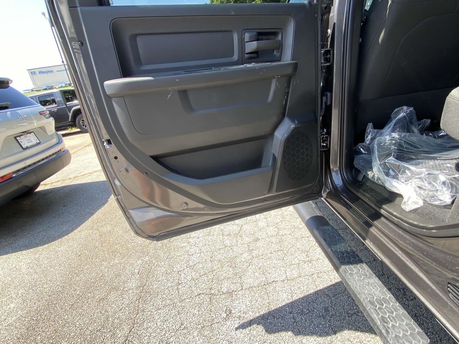 Used 2025 RAM 2500 Tradesman image 26