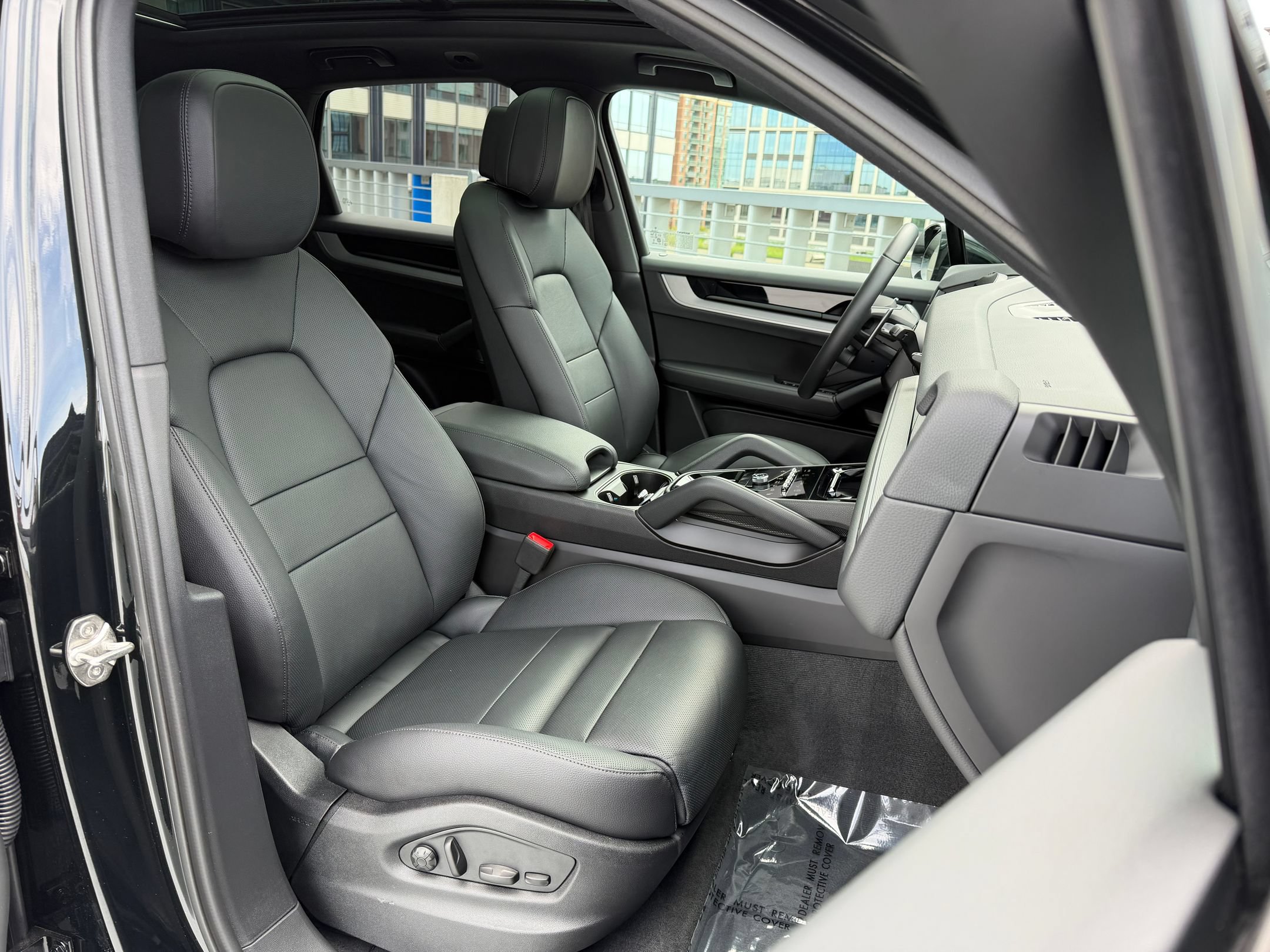 Certified 2026 Porsche Cayenne AWD/4WD image 21