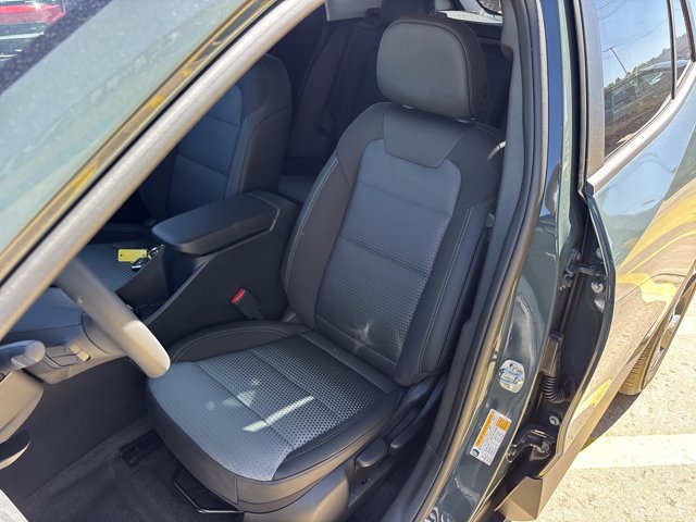 New 2026 Chevrolet Trax LT w/ LT Convenience Package FWD image 18