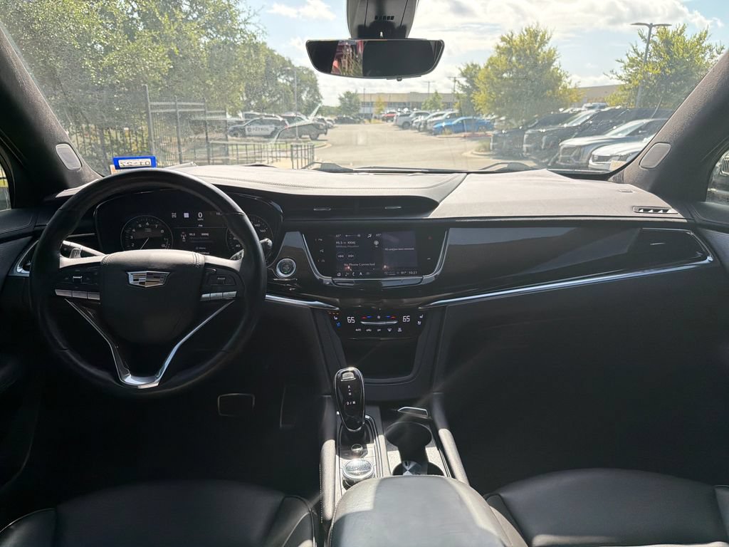 Certified 2023 Cadillac XT6 Sport w/ Platinum Package AWD/4WD image 29