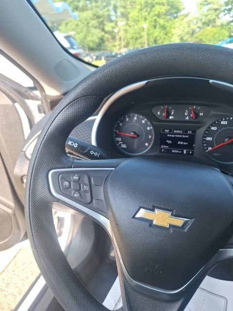 Used 2022 Chevrolet Malibu LT FWD image 12