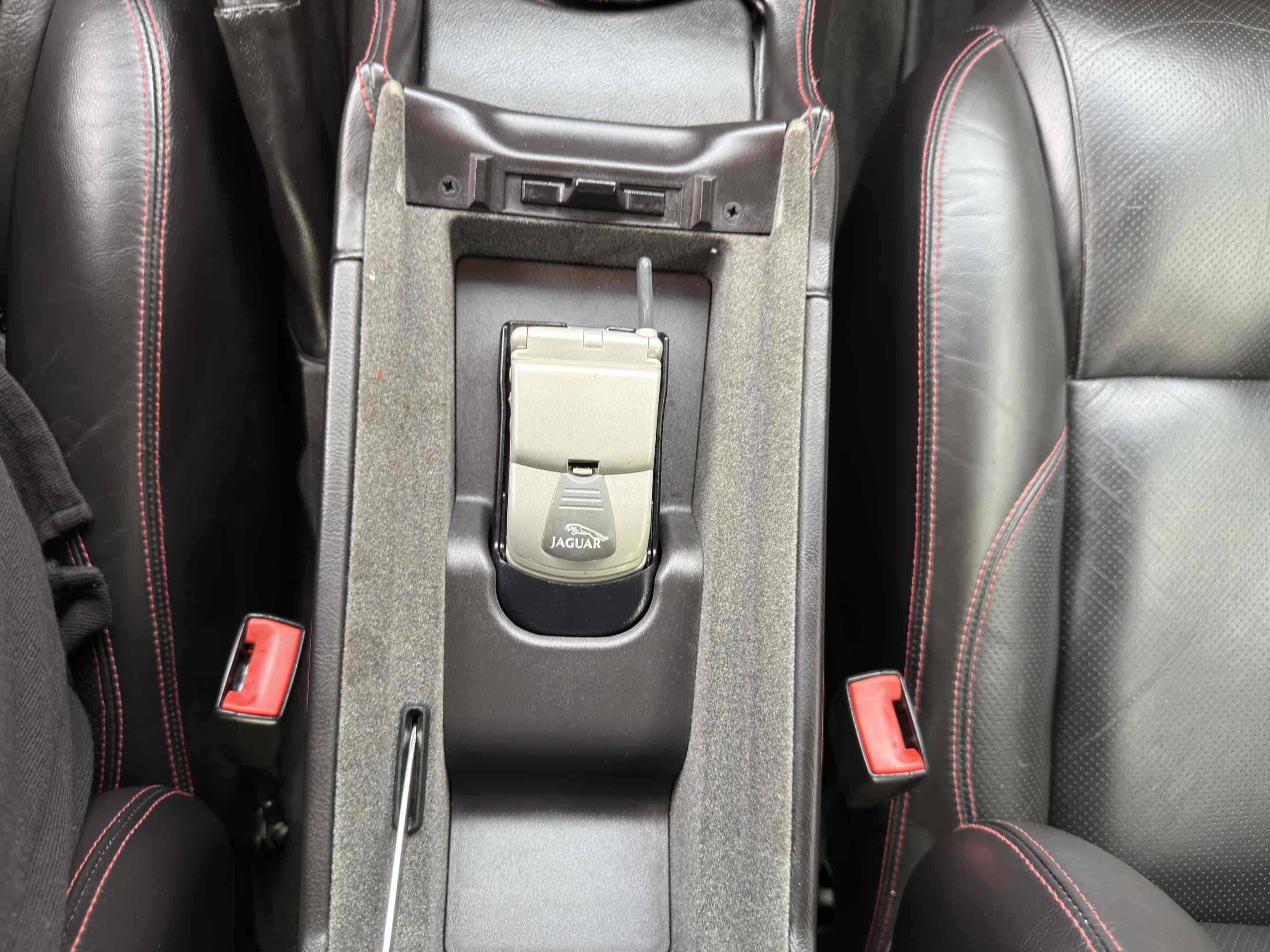 Used 2002 Jaguar XJ8 image 92