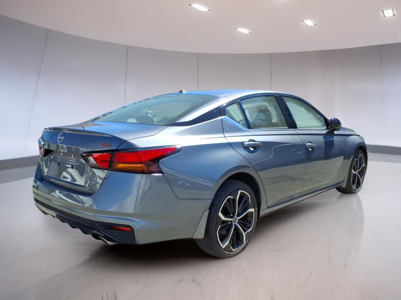 Used 2024 Nissan Altima 2.5 SR image 4