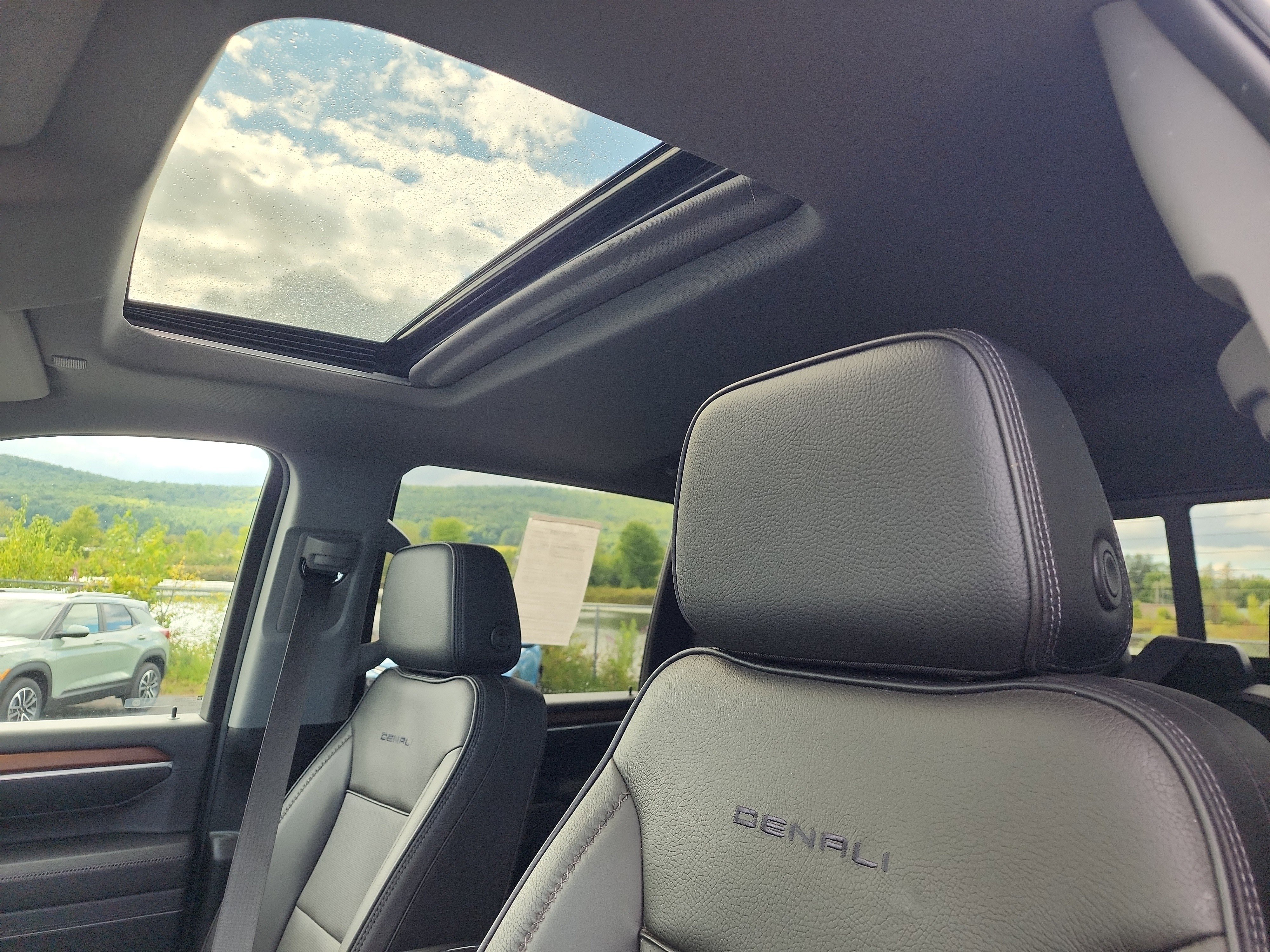 Certified 2024 GMC Sierra 2500 Denali w/ Denali Reserve Package image 13