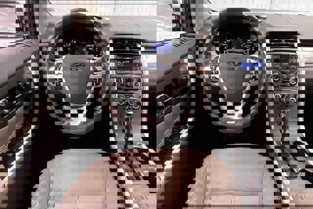 Used 2013 Ford Edge SEL image 5