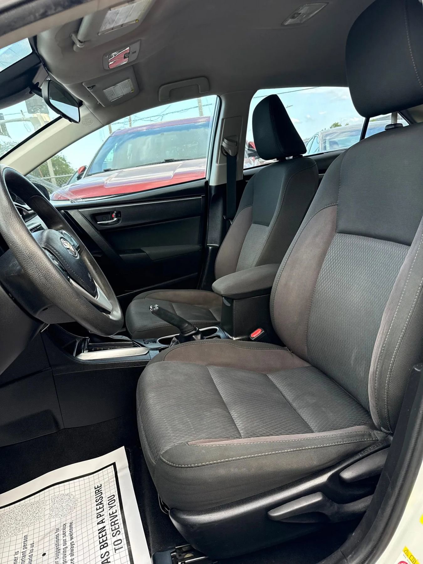 Used 2017 Toyota Corolla LE FWD image 14