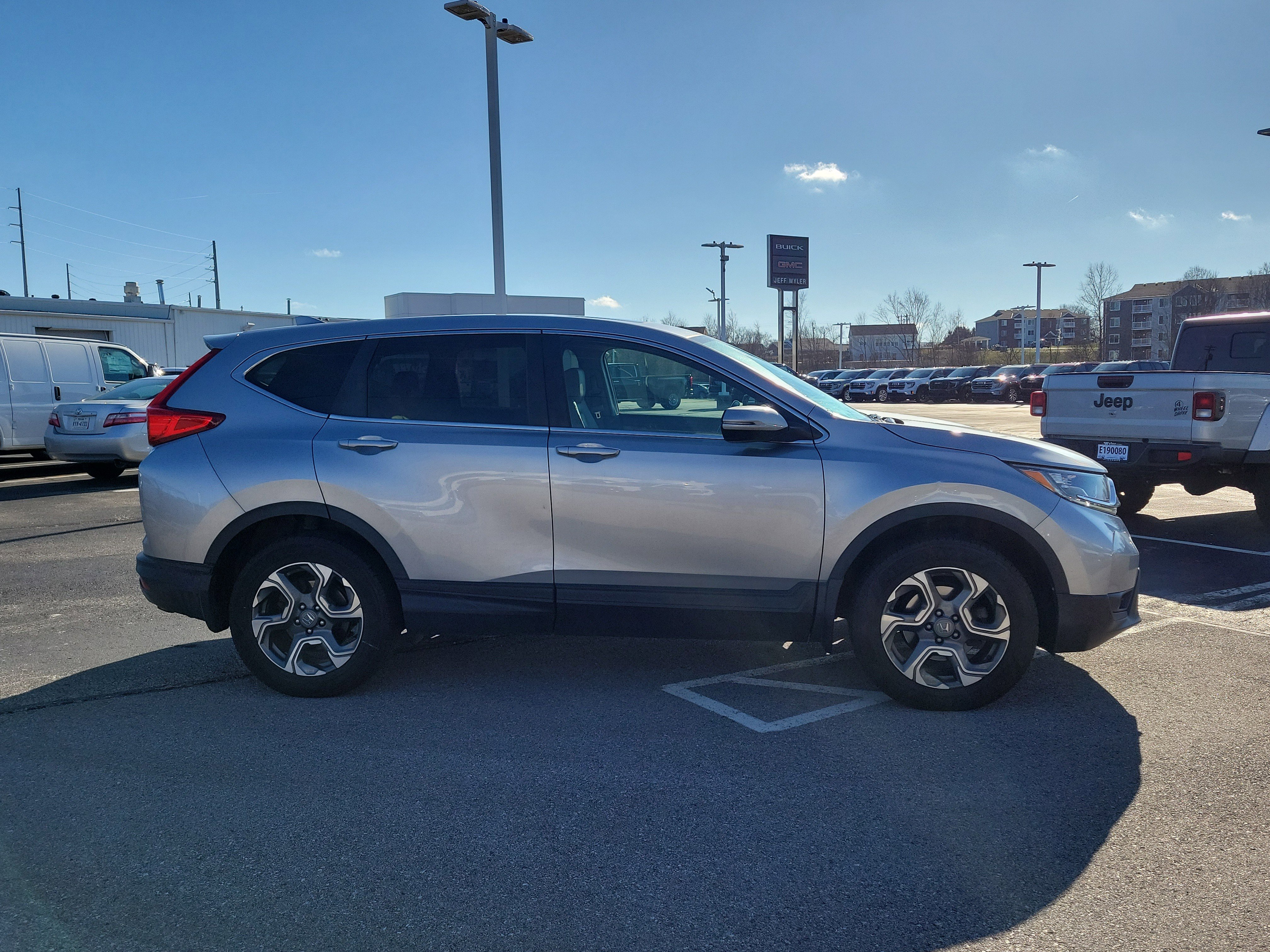 Used 2017 Honda CR-V EX-L image 3