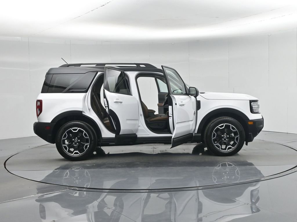 Used 2025 Ford Bronco Sport Outer Banks w/ Outer Banks Tech Package+ image 5